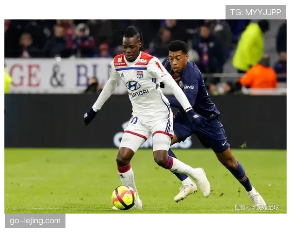 半场数据：兰斯与洛里昂比赛前45分钟，攻防转换次数已超双方赛季平均值